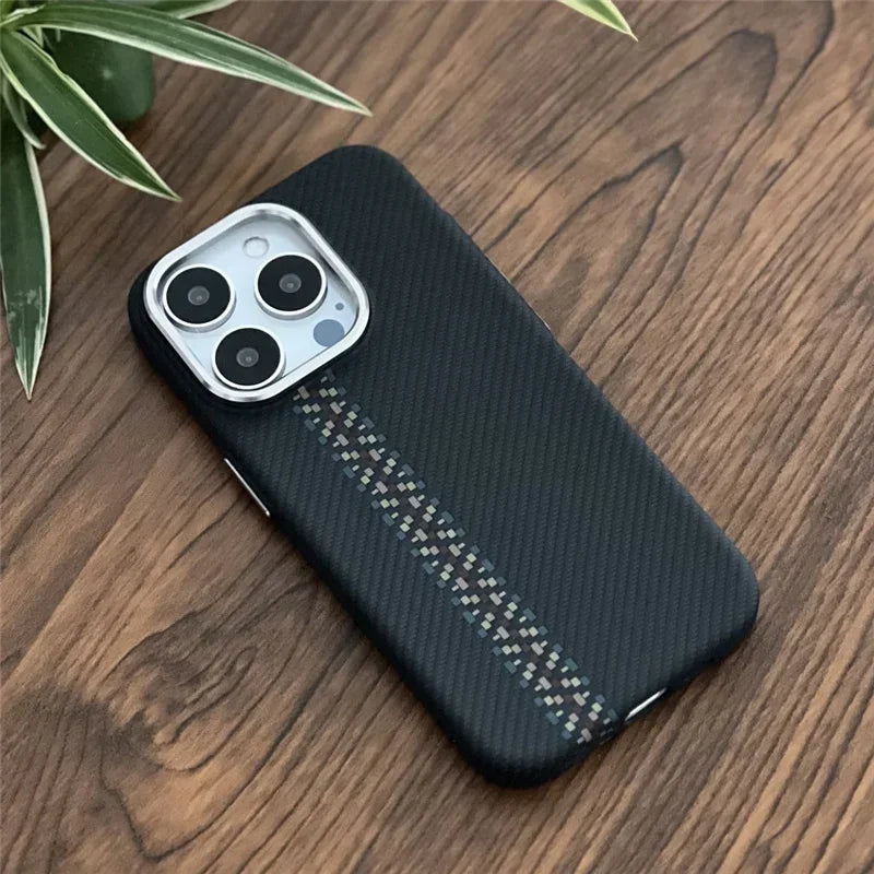 Carbon Fibre MagSafe Case - Vélanoworld