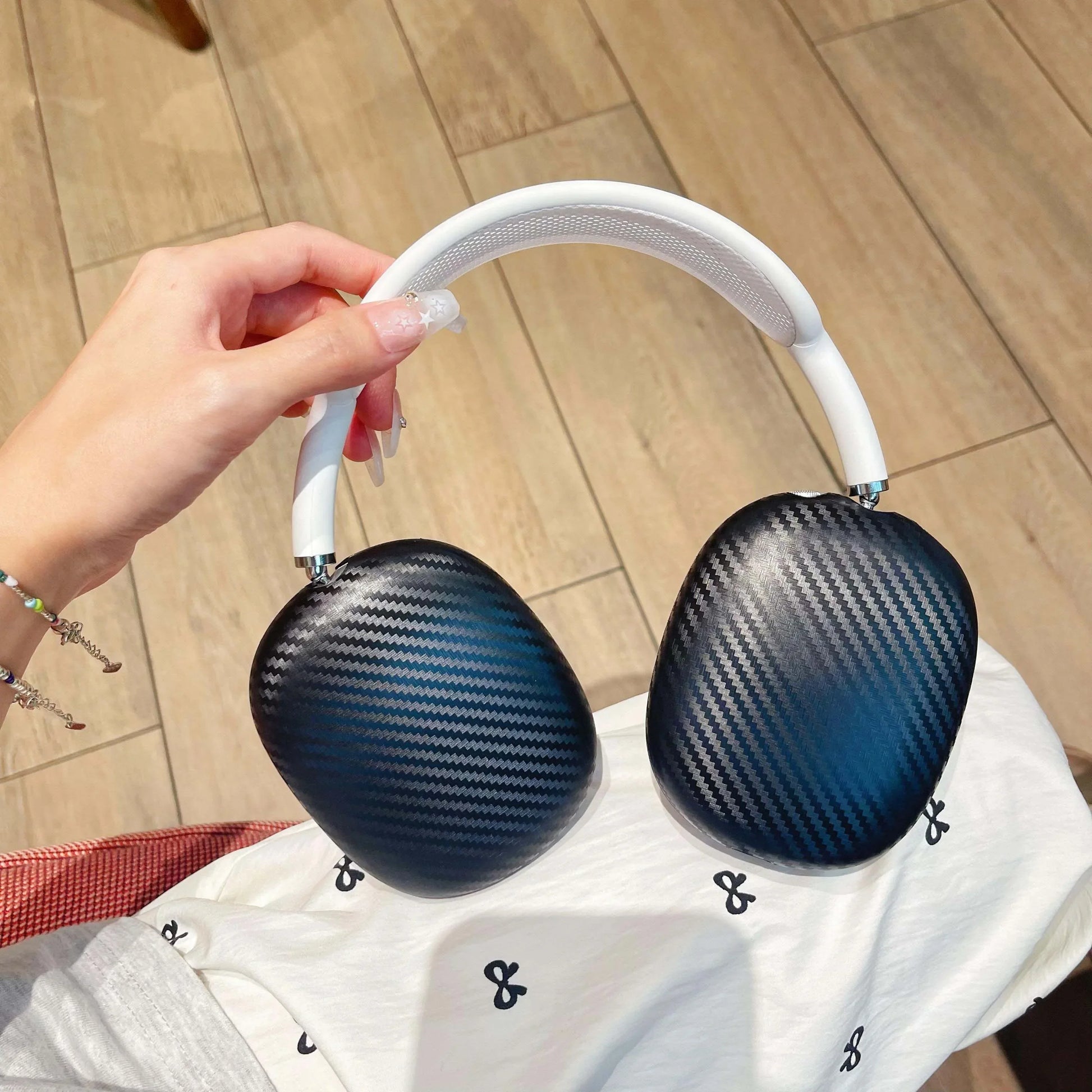 Black Silicone Earphone Case - Vélanoworld
