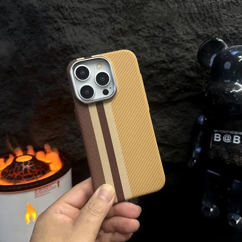 Carbon Fibre MagSafe Case - Vélanoworld