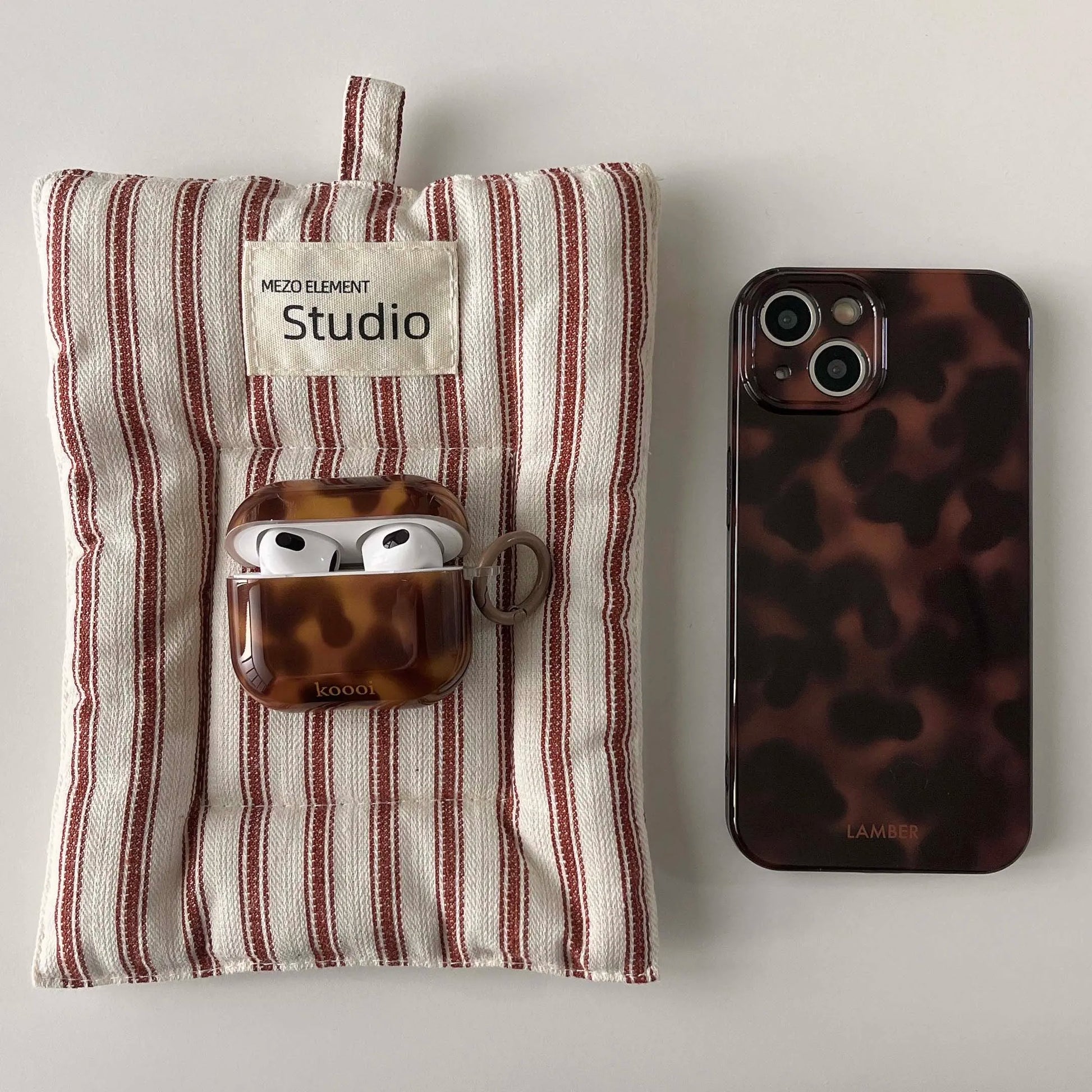 Leopard Print AirPods Case - Vélanoworld