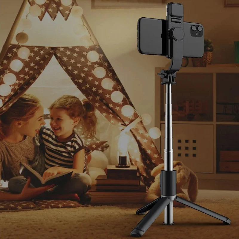 3-in-1 Selfie Stick & Tripod - Vélanoworld